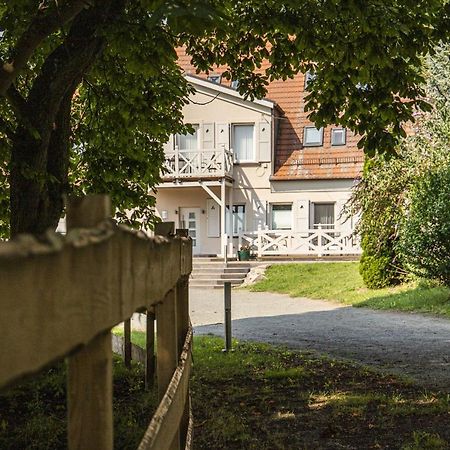 Gutshaus Silvitz: Beachside Retreat with Ahoi Spa Access Apartment Bergen Auf Rugen Exterior photo